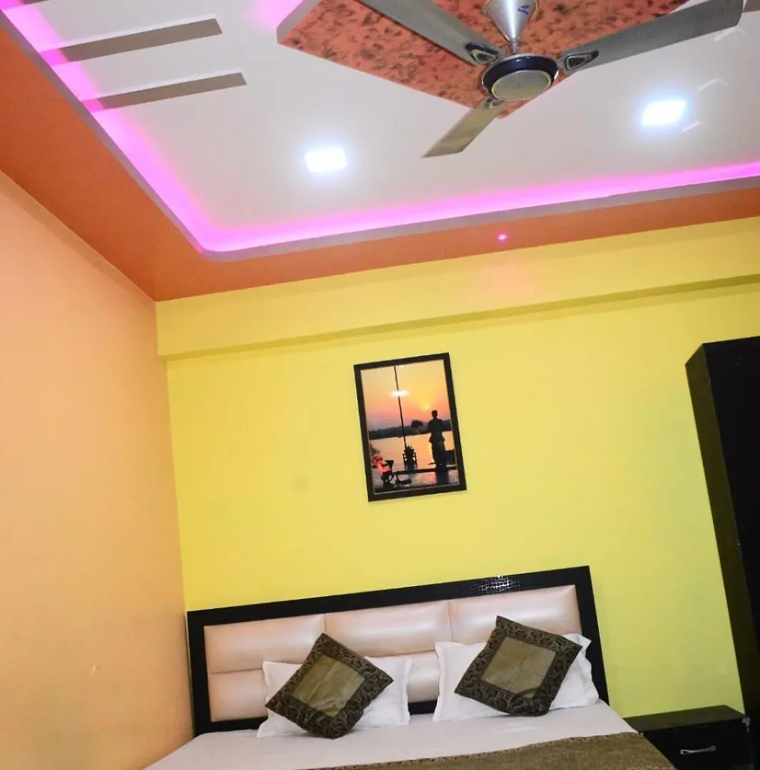 Hr Paying Guest House Varanasi 3*,